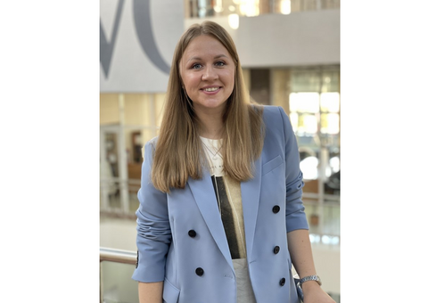 МЕЗИТ  АННА  ЭДУАРДОВНА