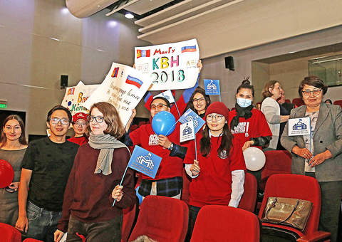 Победители первого Кубка КВН российско-монгольской молодежи поедут в Москву