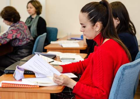 В приграничных районах Армении пройдут курсы повышения квалификации учителей и преподавателей русского языка и предметов на русском языке